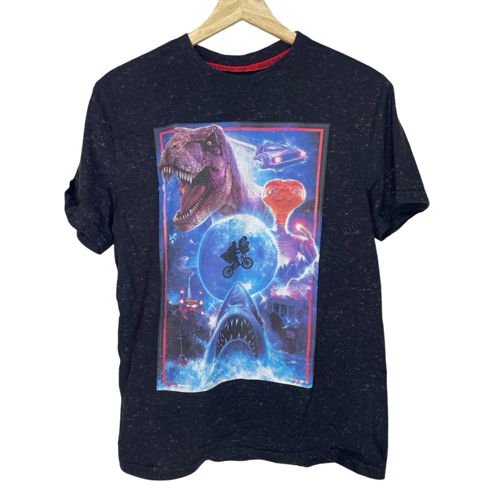 UNIVERSAL STUDIOS HOLIGRAPHIC BLOCKBUSTER MOVIE SHORT SLEEVE BLACK T SHIRT SMALL